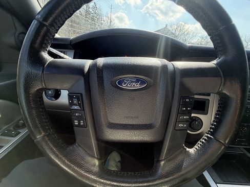 Used 2017 Ford Expedition EL XLT image 5