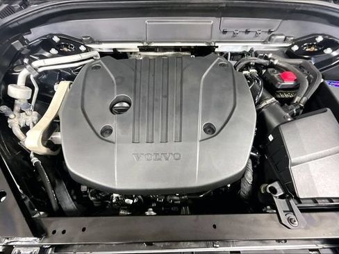 Used 2024 Volvo XC60 B5 Ultimate AWD/4WD image 9