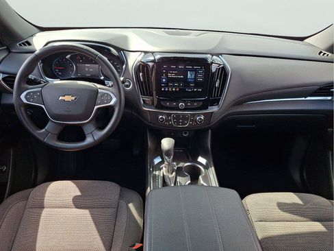 Used 2023 Chevrolet Traverse LT w/ Rear Camera Mirror Package AWD/4WD image 11