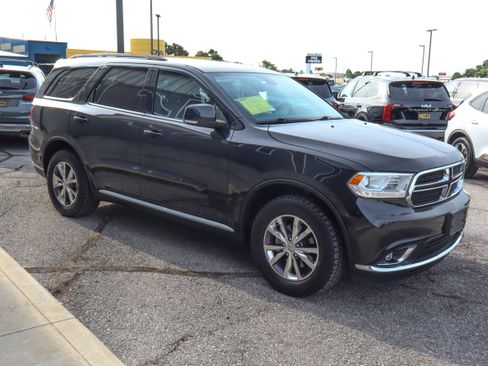 Used 2016 Dodge Durango Limited w/ Nav & Power Liftgate Group AWD/4WD image 3