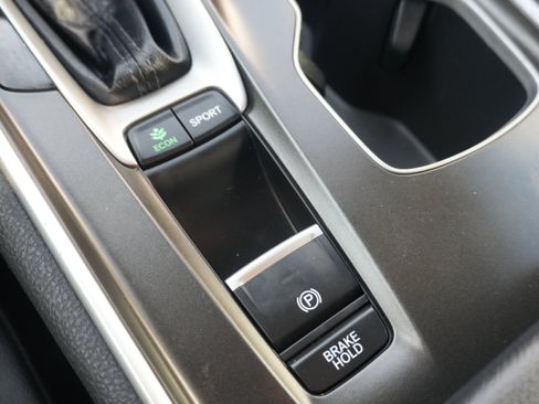 Used 2018 Honda Accord Sport image 37