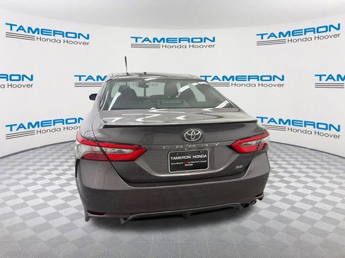 Used 2018 Toyota Camry SE FWD image 4