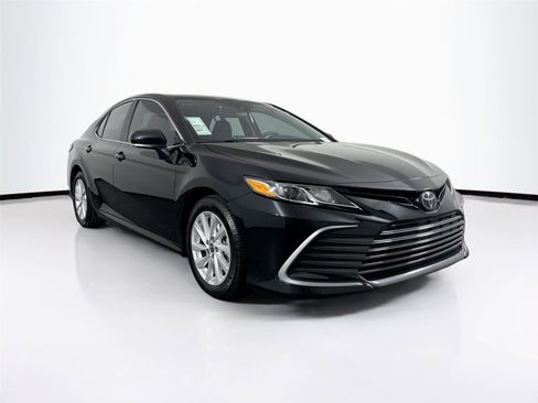 Used 2023 Toyota Camry LE w/ Convenience Package image 8