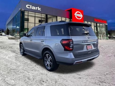 Used 2024 Ford Expedition Limited image 5