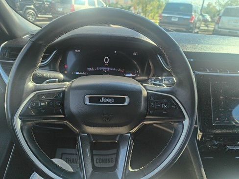 Used 2021 Jeep Grand Cherokee L Altitude image 22