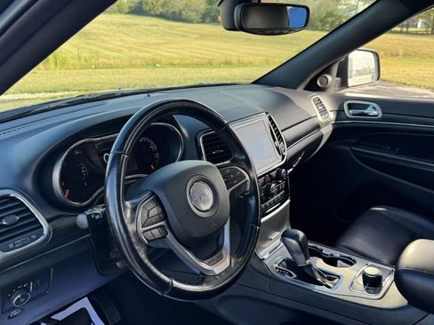 Used 2021 Jeep Grand Cherokee Limited image 14