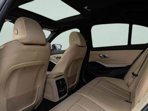 Used 2021 BMW 330i xDrive 330i xDrive w/ Convenience Package image 21