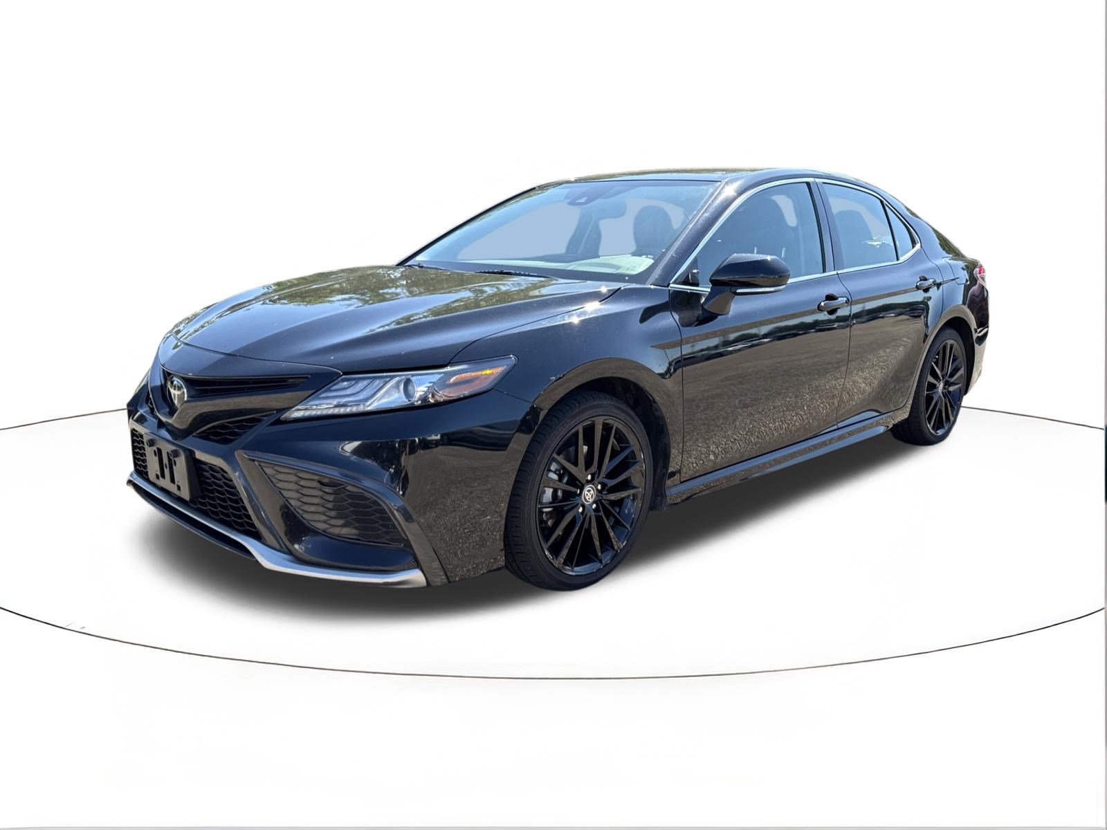 Used 2024 Toyota Camry XSE FWD image 7