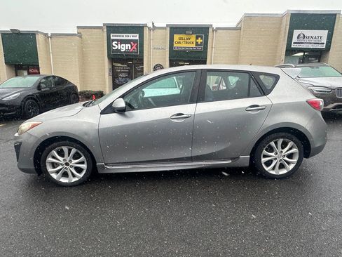 Used 2011 MAZDA MAZDA3 s Sport FWD image 2