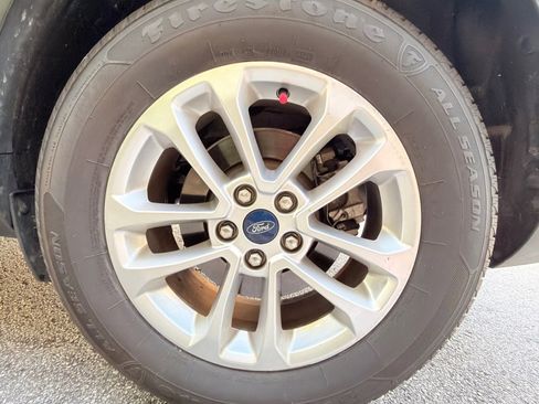 Used 2020 Ford Escape SE FWD image 41