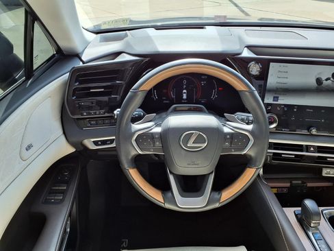 Used 2024 Lexus RX 350 AWD w/ Convenience Package image 17