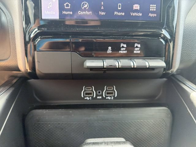 Used 2026 RAM 1500 Laramie AWD/4WD image 28