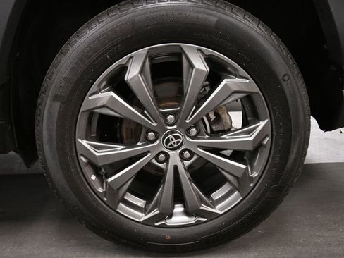 Used 2023 Toyota RAV4 XLE Premium AWD/4WD image 34