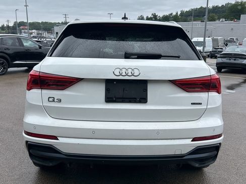Used 2021 Audi Q3 2.0T Premium w/ Convenience Package AWD/4WD image 4