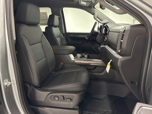 New 2026 Chevrolet Silverado 3500 LTZ w/ LTZ Premium Package image 21