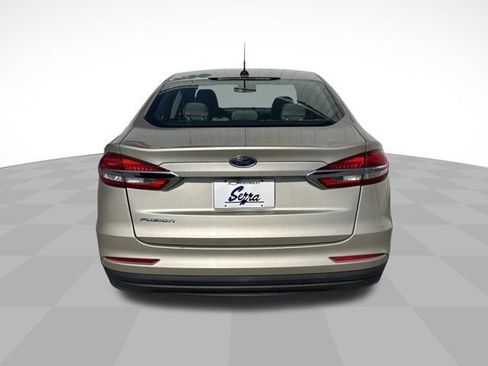 Used 2019 Ford Fusion S FWD image 4