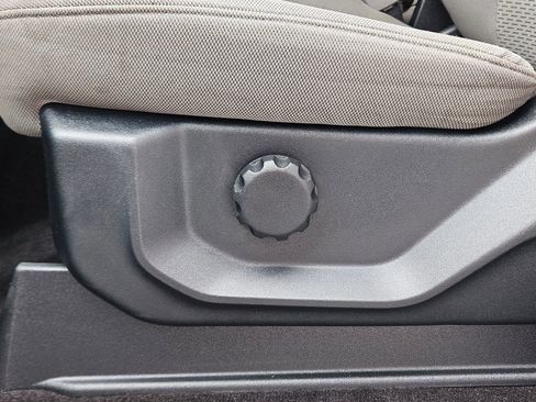 Used 2018 Ford F150 XLT image 19