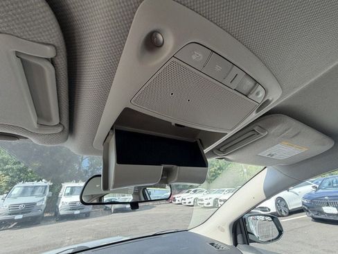 Used 2017 Nissan Sentra SV FWD image 21