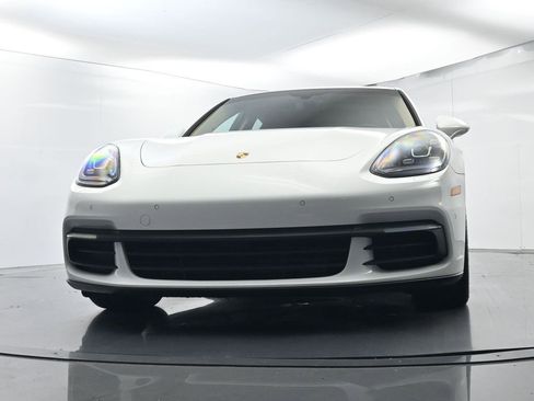 Used 2019 Porsche Panamera image 55
