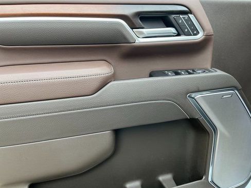 New 2026 GMC Sierra 2500 Denali w/ Denali Reserve Package image 9