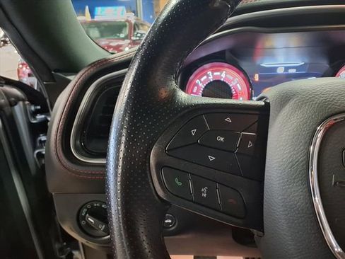 Used 2022 Dodge Challenger R/T Scat Pack w/ Shaker Package image 21