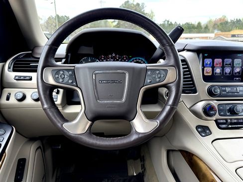 Used 2017 GMC Yukon XL Denali w/ Open Road Package image 15