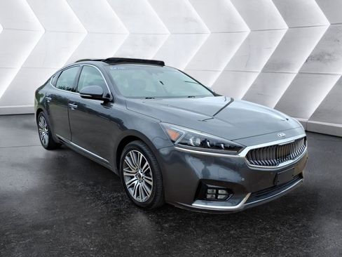 Used 2018 Kia Cadenza Technology FWD image 7