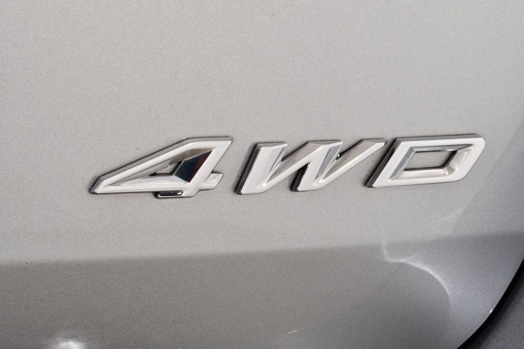 Used 2023 Ford Explorer XLT w/ Equipment Group 202A AWD/4WD image 22