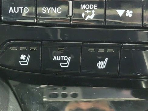 Used 2022 Acura MDX A-Spec image 29