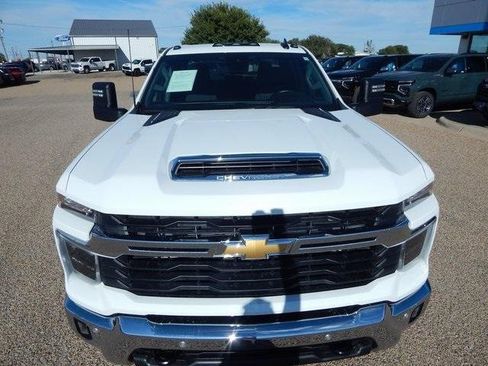 Used 2025 Chevrolet Silverado 3500 LT w/ Safety Package image 9