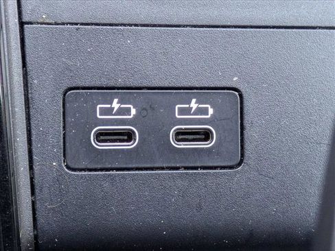 Used 2025 BMW X1 xDrive28i image 15