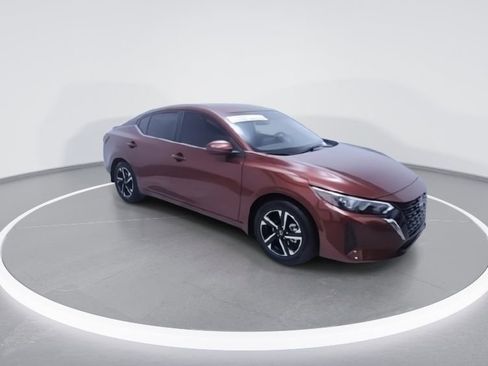 Used 2025 Nissan Sentra SV image 2