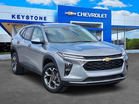 New 2026 Chevrolet Trax LT image 1