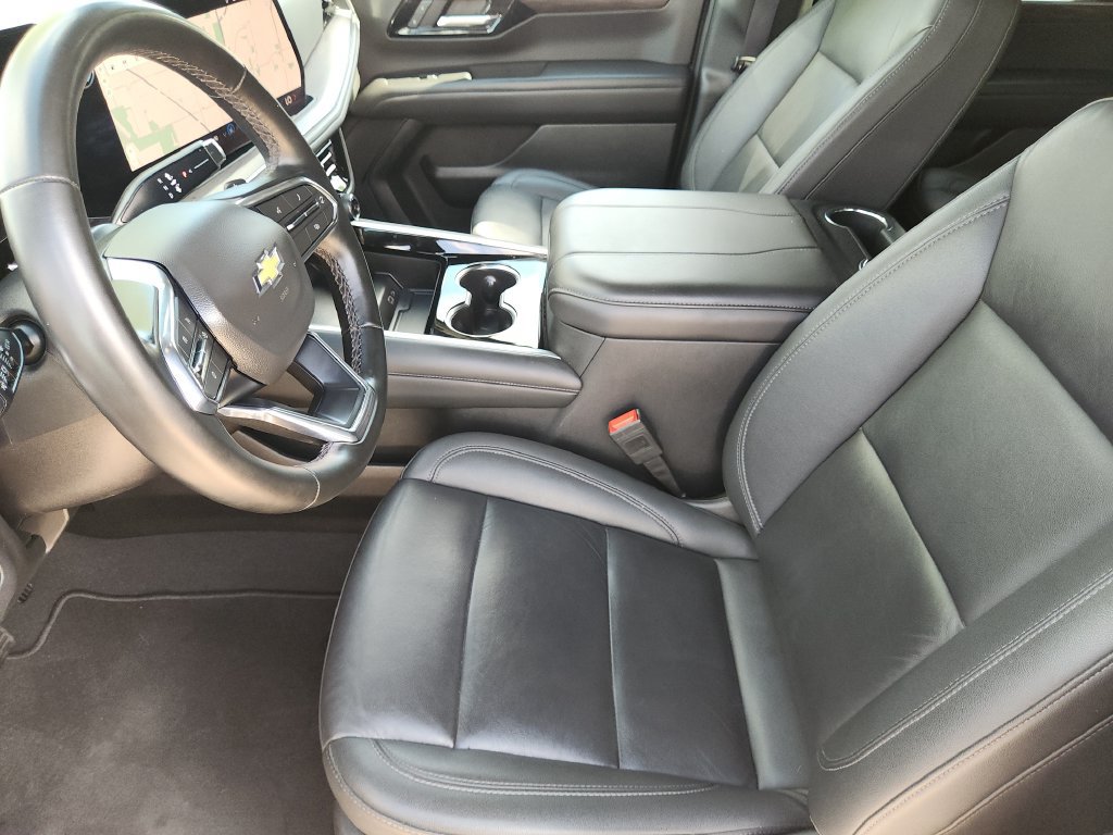 Used 2025 Chevrolet Tahoe LT RWD image 23