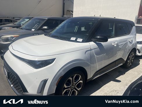 Used 2025 Kia Soul EX FWD image 1