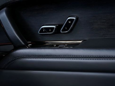 Used 2023 Land Rover Range Rover Sport SE image 31