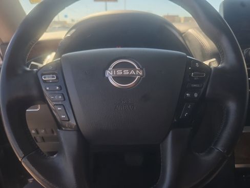 Used 2024 Nissan Armada SL image 12