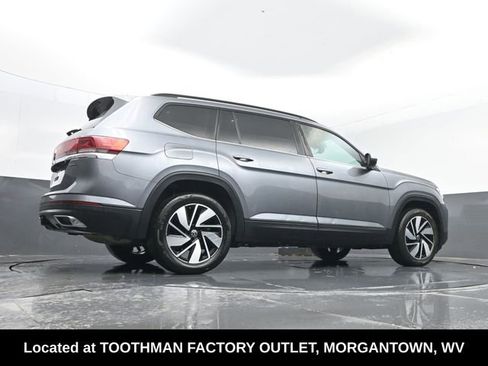 Used 2024 Volkswagen Atlas SE image 28