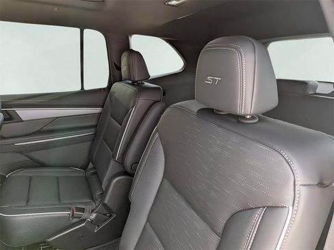 New 2026 Buick Enclave Sport Touring w/ Super Cruise Package image 16