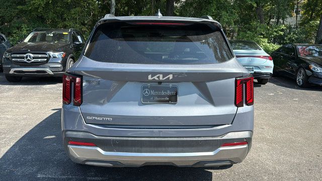 Used 2025 Kia Sorento SX FWD image 4