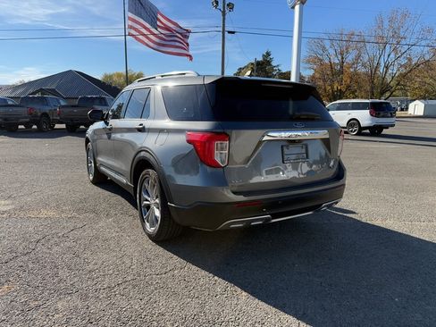 Used 2021 Ford Explorer XLT w/ Equipment Group 202A image 3