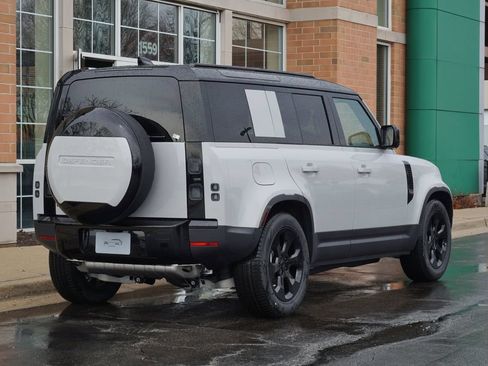 Used 2026 Land Rover Defender 110 S AWD/4WD image 6