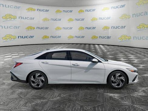 New 2026 Hyundai Elantra Limited image 7