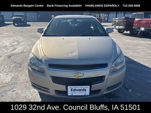 Used 2010 Chevrolet Malibu LT w/ Power Convenience Package image 3
