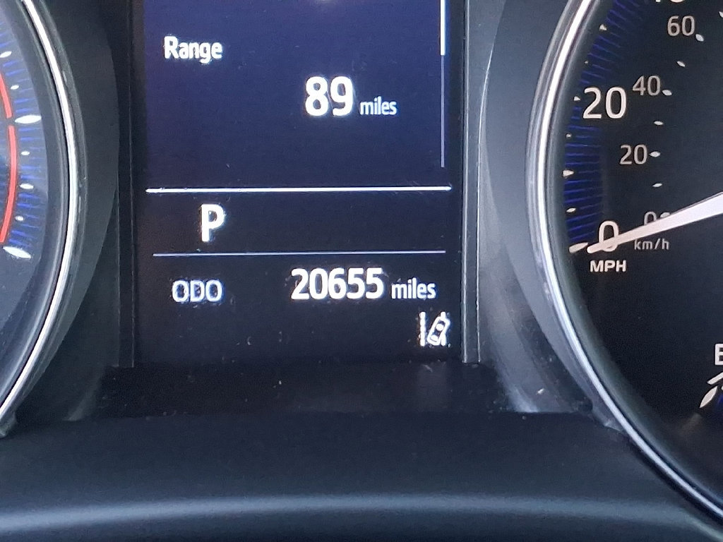 Certified 2020 Toyota C-HR XLE FWD image 17