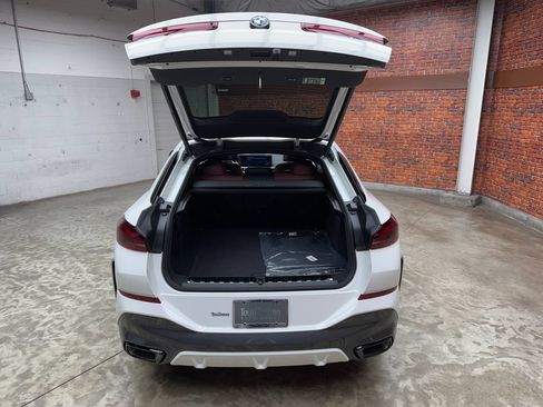 Used 2027 BMW X6 xDrive40i w/ Climate Comfort Package AWD/4WD image 26