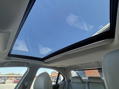 Used 2011 Lexus LS 460 AWD image 22