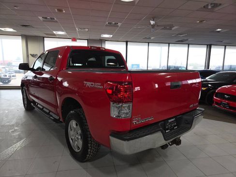 Used 2010 Toyota Tundra 4x4 CrewMax image 5