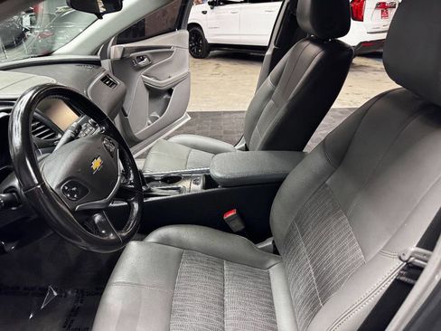 Used 2019 Chevrolet Impala LT image 34