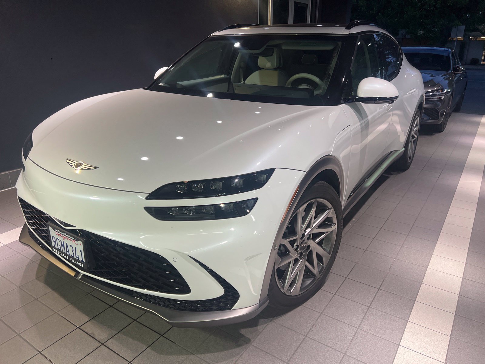 Used 2023 Genesis GV60 Advanced AWD/4WD image 1